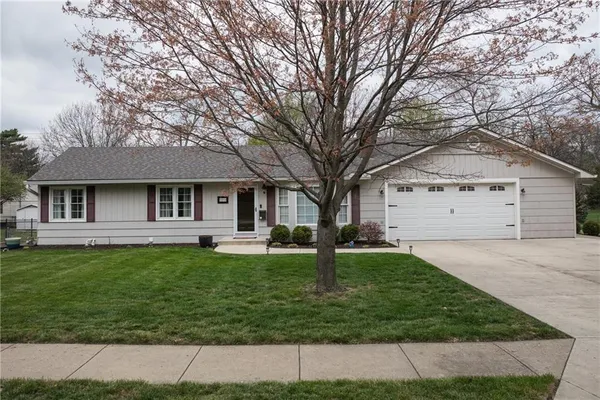 $450,000 | 6036 Goodman Street, Merriam, KS 66202