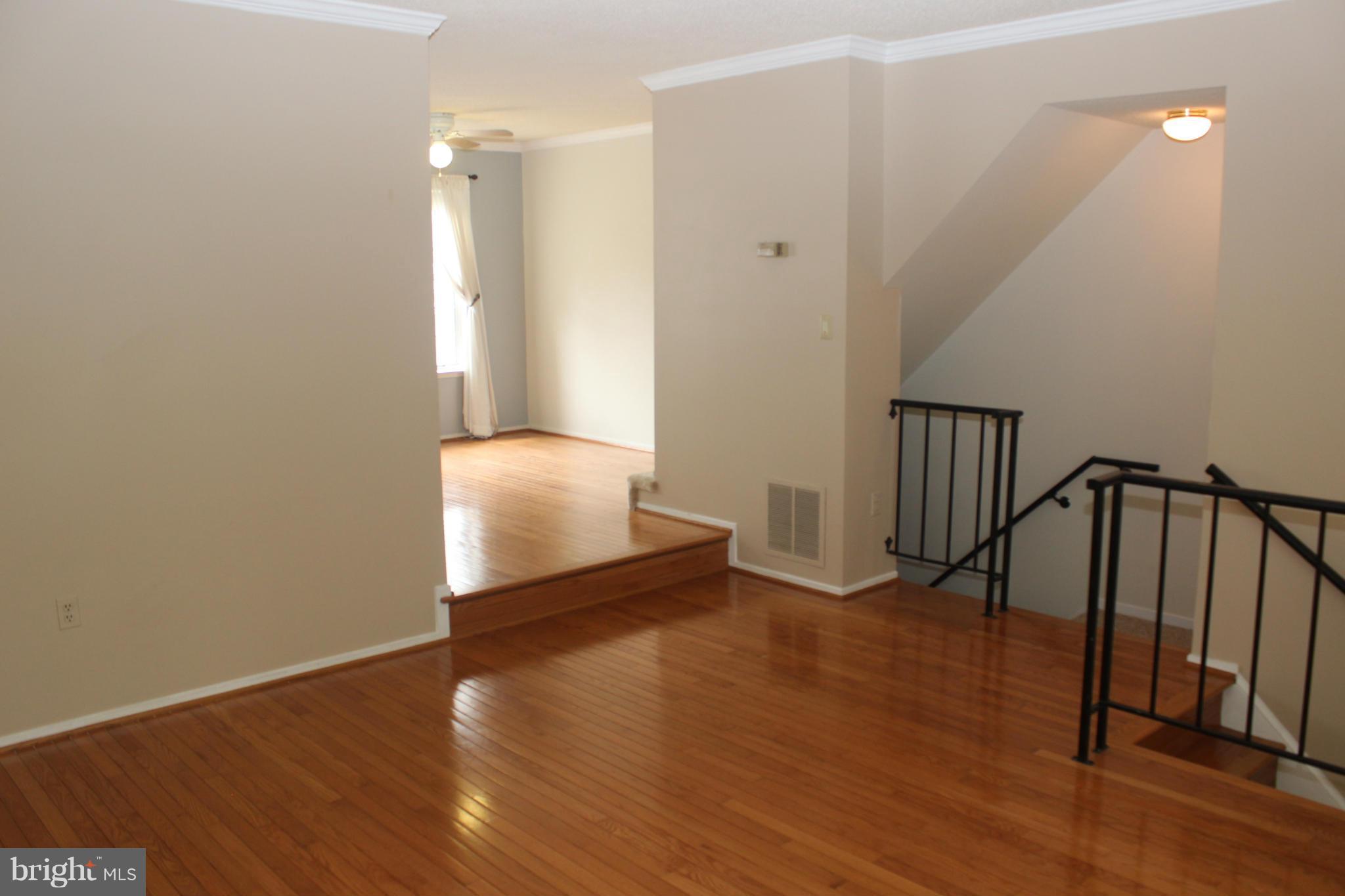 2359 Hunters Square Court Reston, VA 20191 - Photo 8 of 23 Family Room