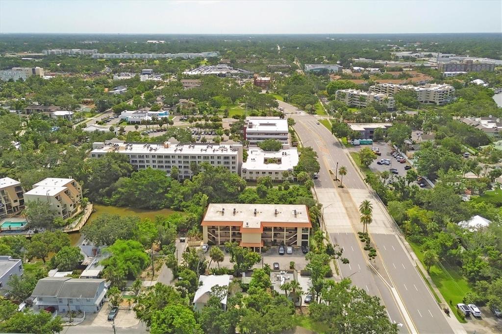 1650 Pine Tree Lane, Unit 105 Sarasota, FL 34236 - Photo 29 of 29