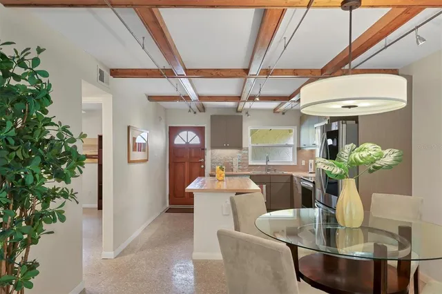 $349,000 | 1650 Pine Tree Lane, Unit 105, Sarasota, FL 34236