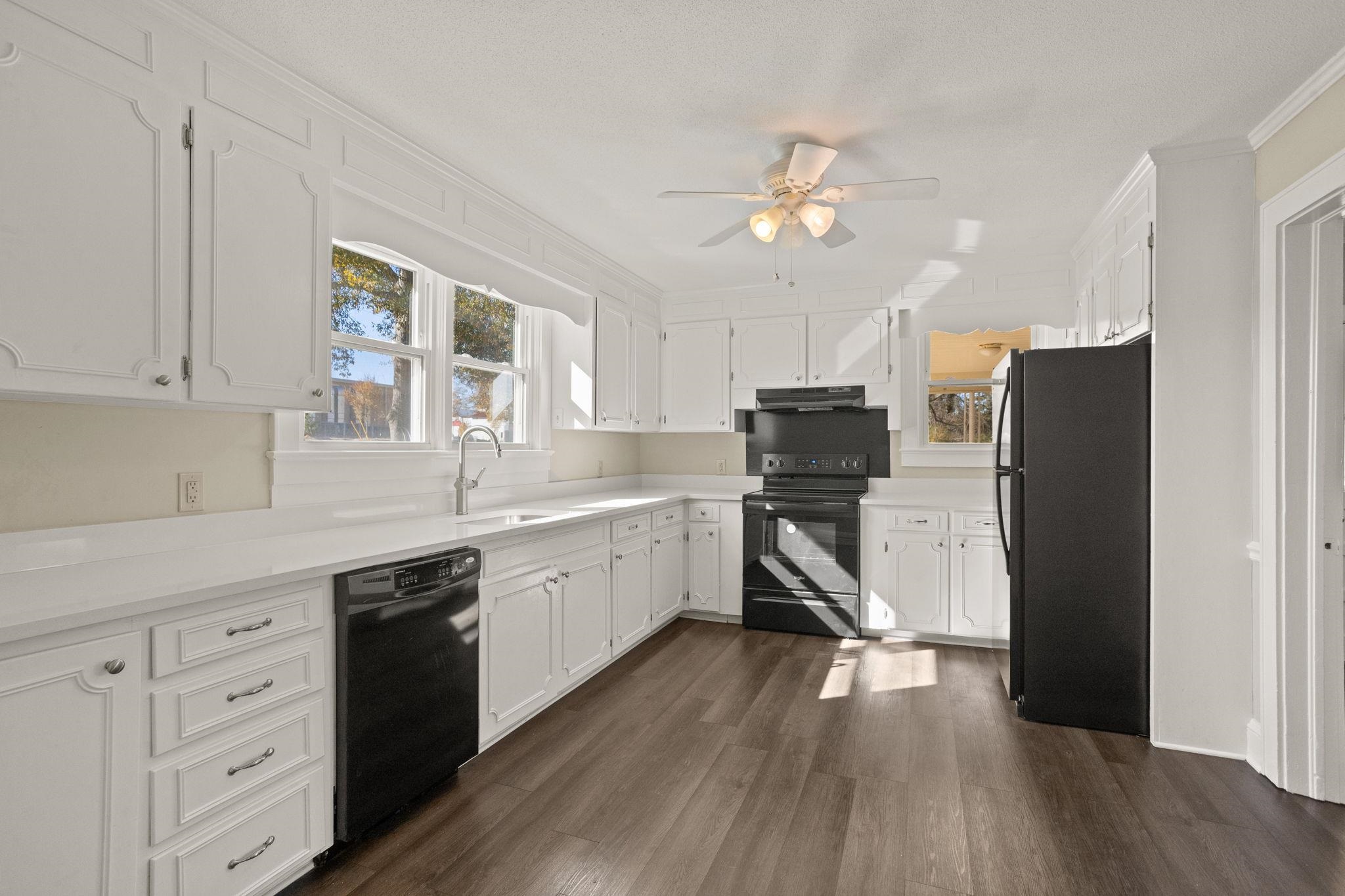 51 Owings Street Gray Court, SC 29645 - Photo 11 of 32