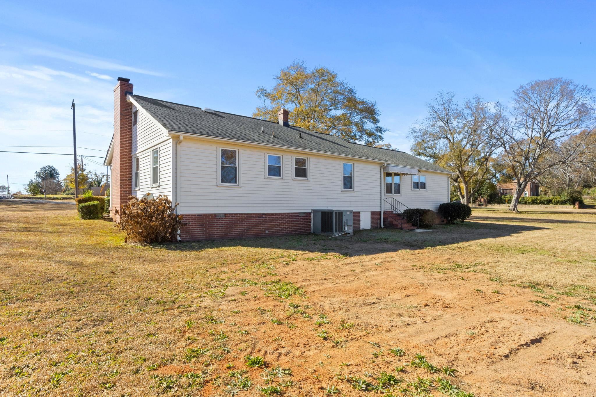 51 Owings Street Gray Court, SC 29645 - Photo 23 of 32