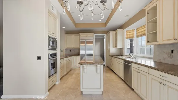 $3,250,000 | 18 Hillsdale Drive, Newport Beach, CA 92660