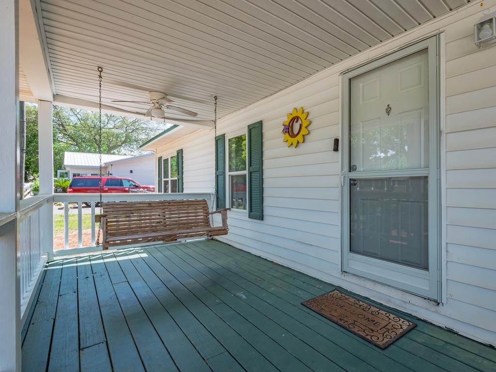 202 Old Ferry Dock Road Eastpoint, FL 32328 - Photo 5 of 36