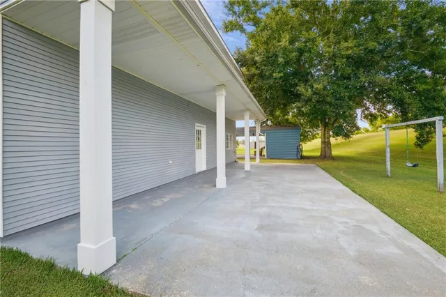 $340,000 | 12853 Highway 23, Belle Chasse, LA 70037