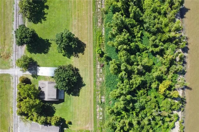 $340,000 | 12853 Highway 23, Belle Chasse, LA 70037