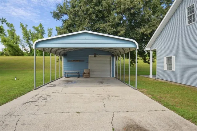 $340,000 | 12853 Highway 23, Belle Chasse, LA 70037