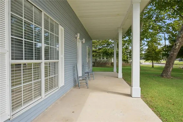 $299,000 | 12853 Highway 23, Belle Chasse, LA 70037