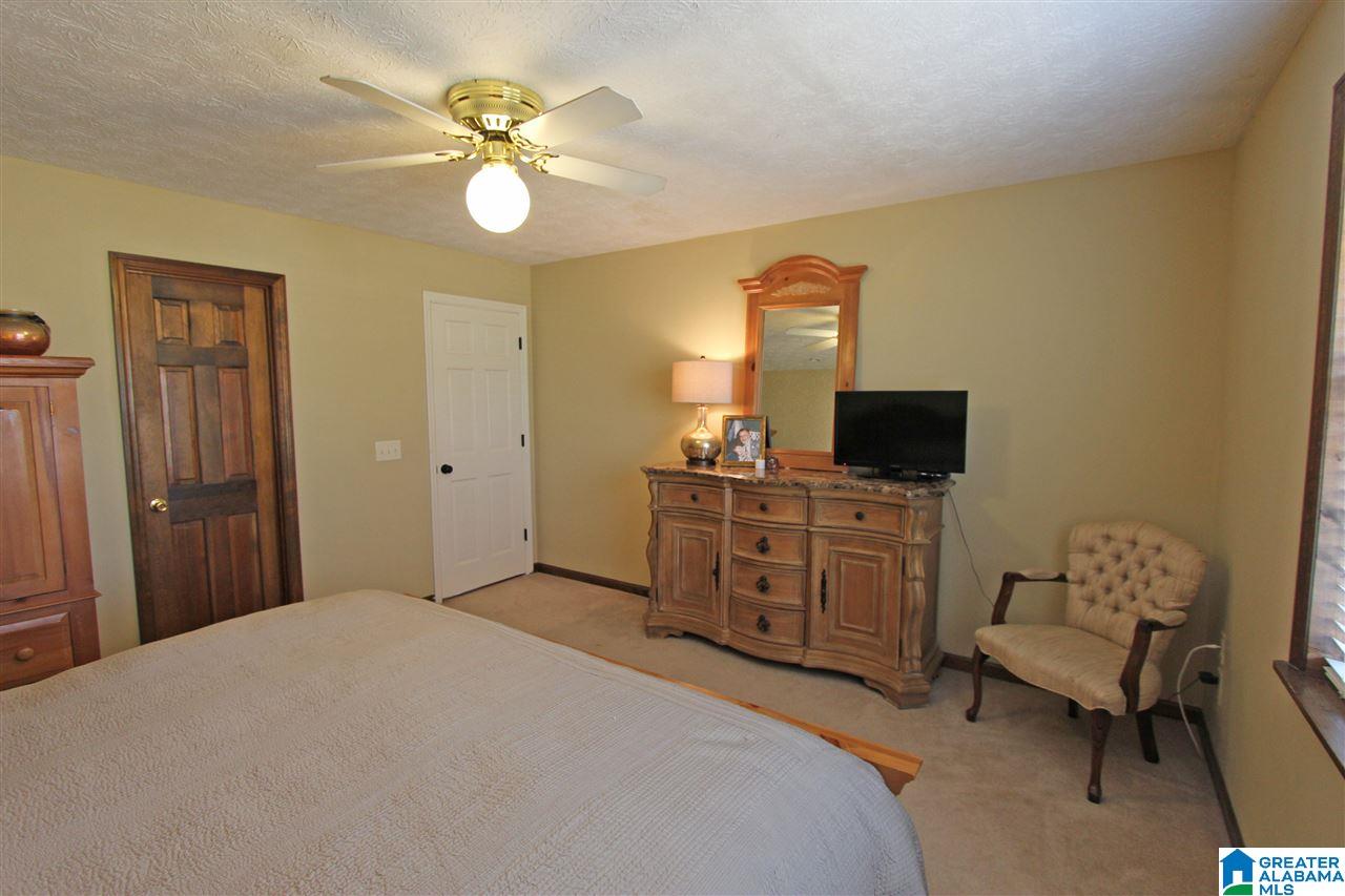1730 Roundhill Road Weaver, AL 36277 - Photo 9 of 45