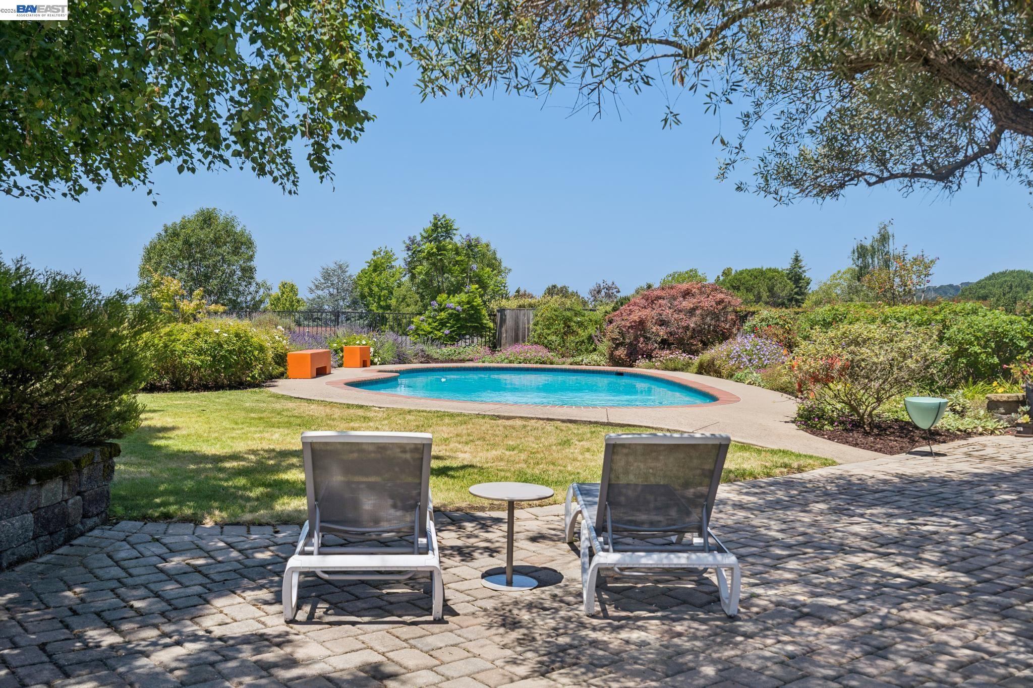5842 Highwood Road Castro Valley, CA 94552 - Photo 45 of 93