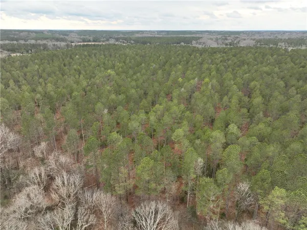 $593,600 | 4 Seneca St Extension, Calhoun Falls, SC 29628