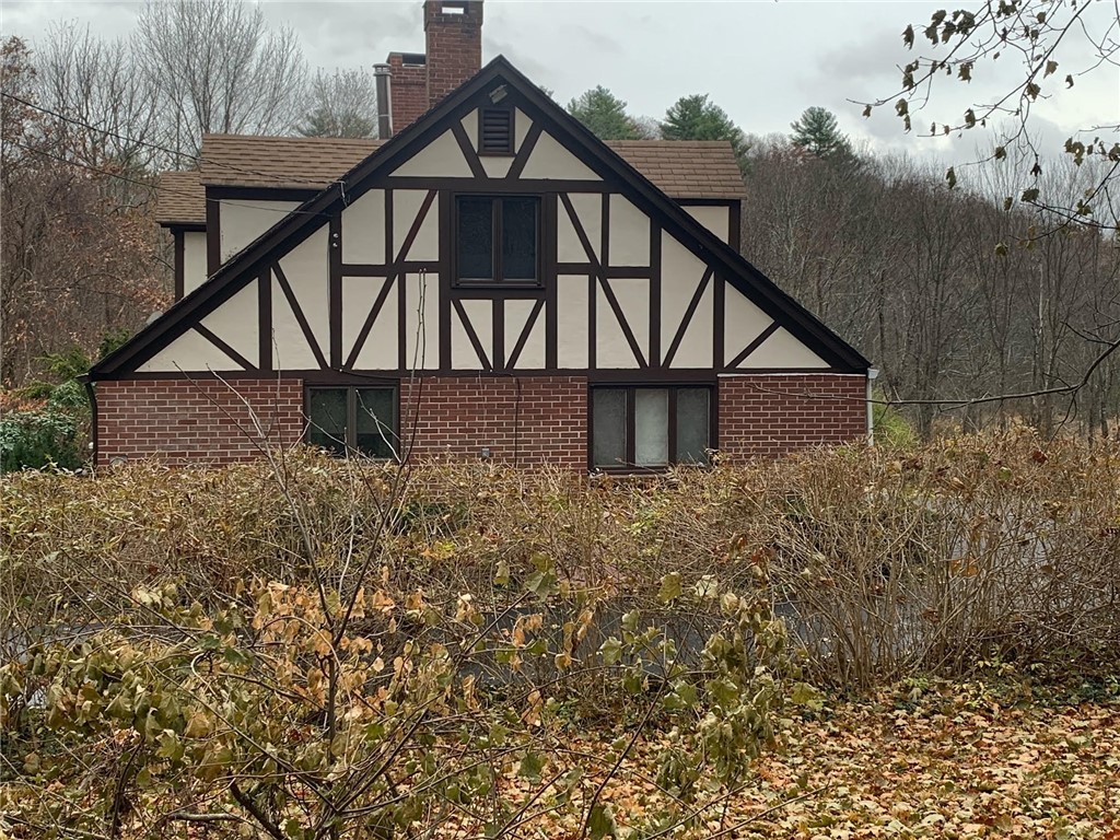 160 Chestnut Oak Road Glocester, RI 02814 - Photo 3 of 14