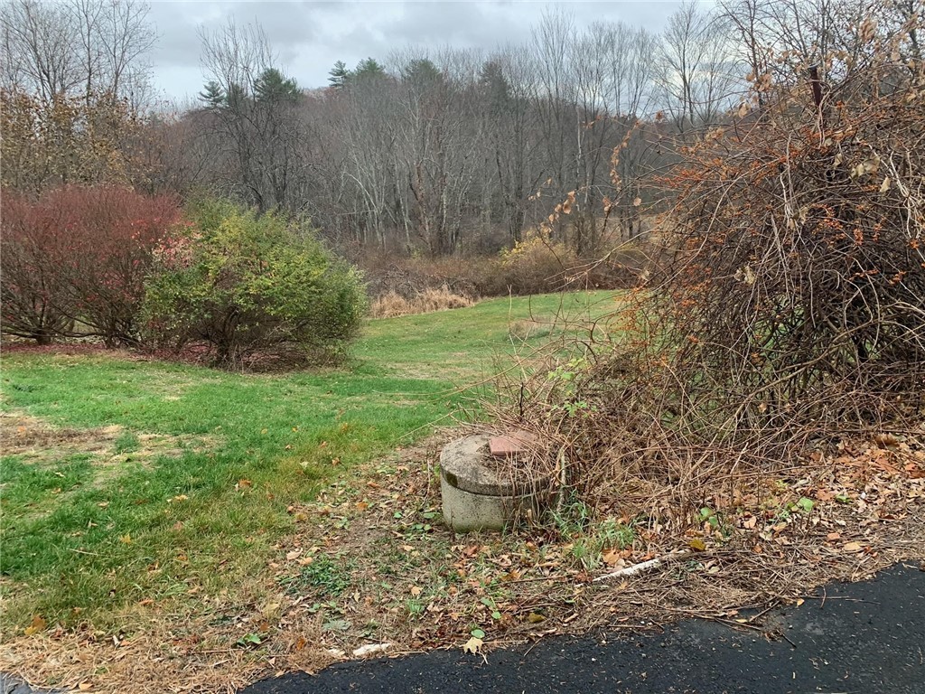 160 Chestnut Oak Road Glocester, RI 02814 - Photo 4 of 14