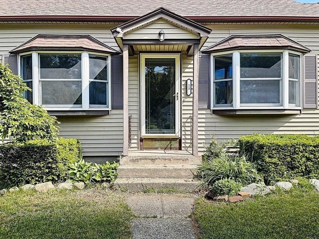 15 Belanger Road Southampton, MA 01073 - Photo 5 of 28 Gallery Image 5