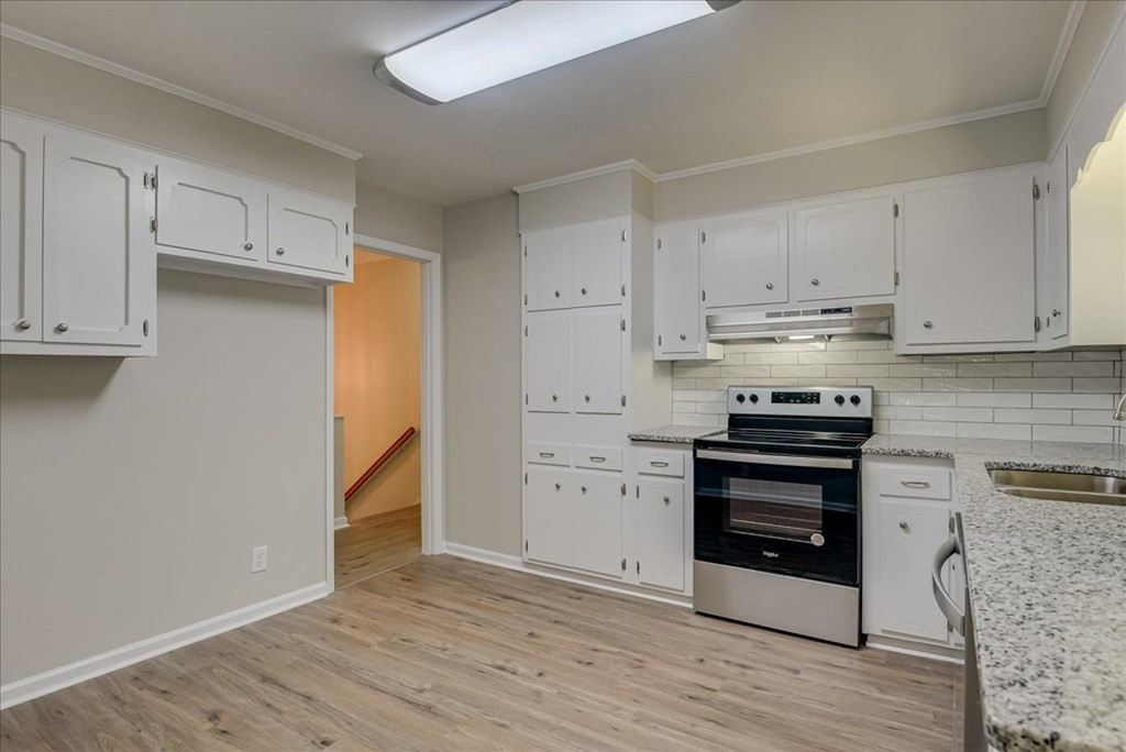 1224 Wood Valley Road Augusta, GA 30909 - Photo 9 of 31