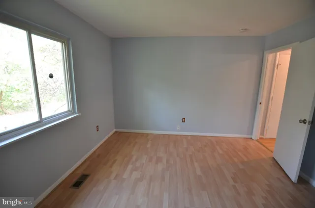 $319,000 | 36 Steven Court, Unit 211, Gaithersburg, MD 20877