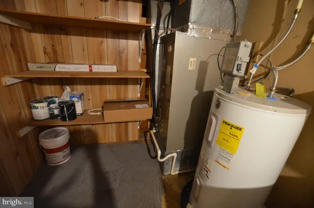 $319,000 | 36 Steven Court, Unit 211, Gaithersburg, MD 20877