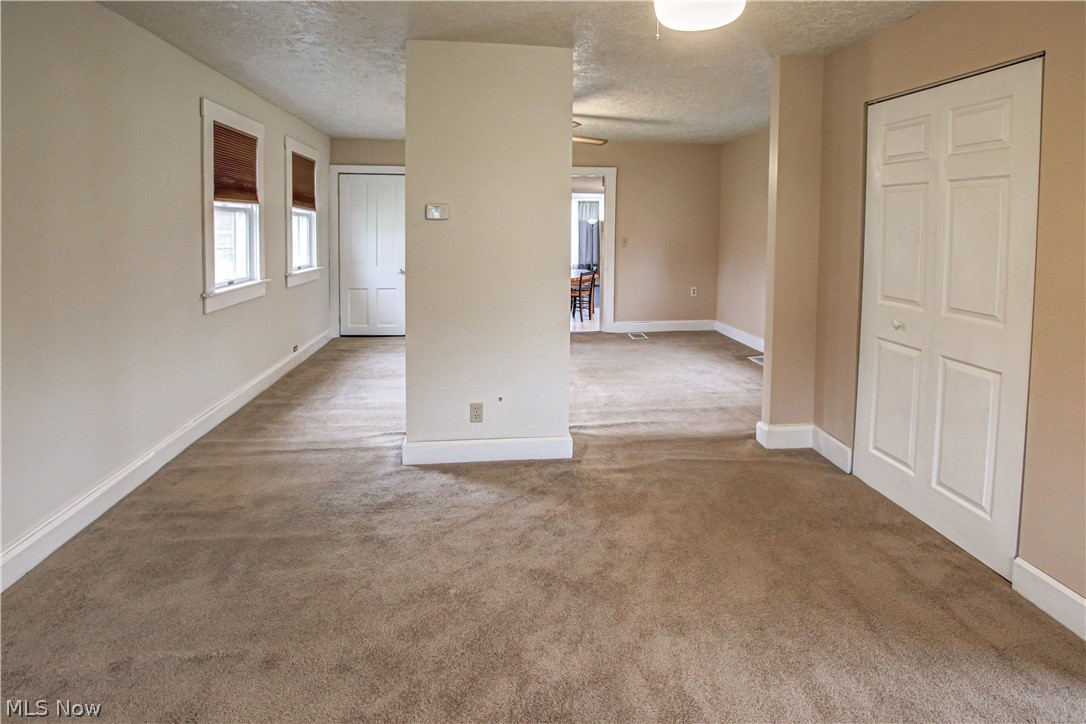 10603 Biddulph Road Cleveland, OH 44144 - Photo 5 of 30 Gallery Image 5