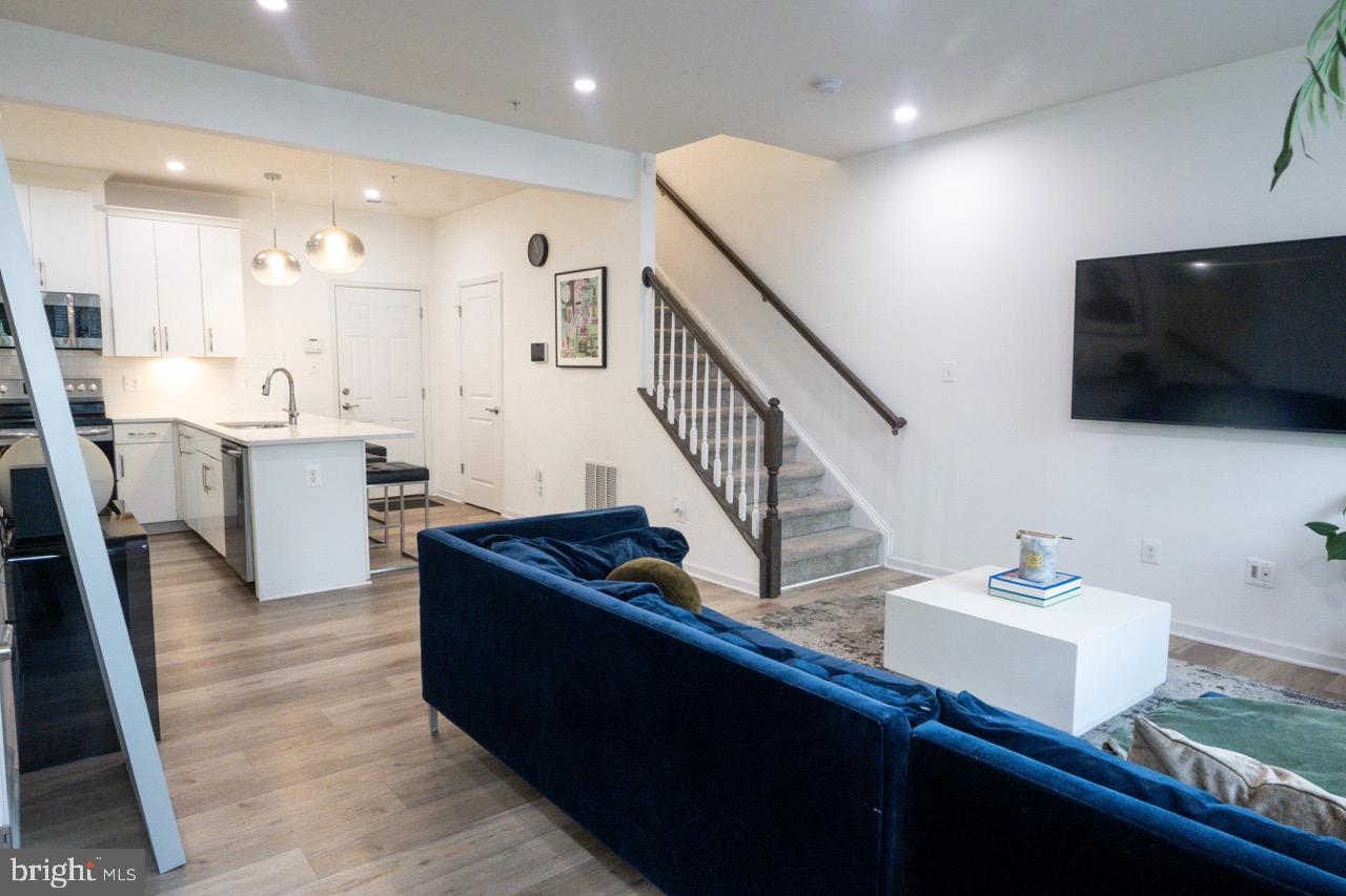 2731 Pinebrook Road Landover, MD 20785 - Photo 8 of 22