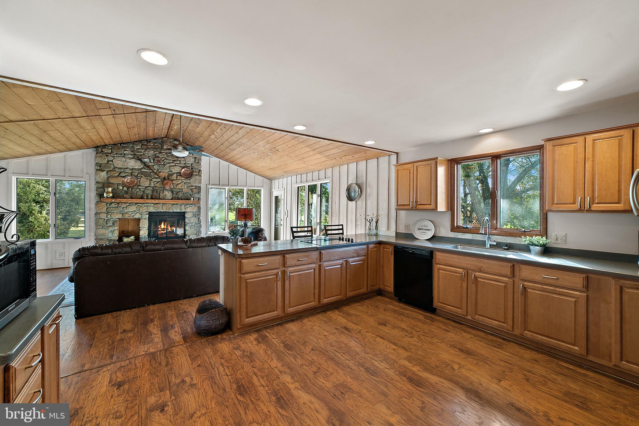 8286 Stable Gate Road Warrenton, VA 20186 - Photo 12 of 52 kitchen