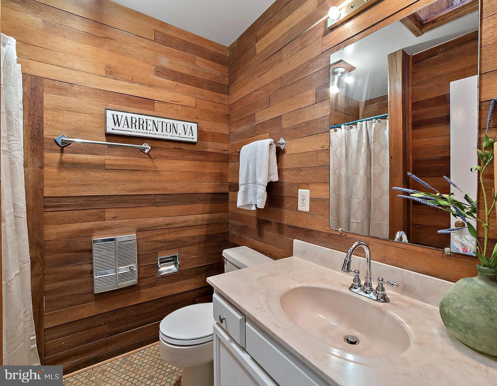 8286 Stable Gate Road Warrenton, VA 20186 - Photo 25 of 52 His Bath in Master