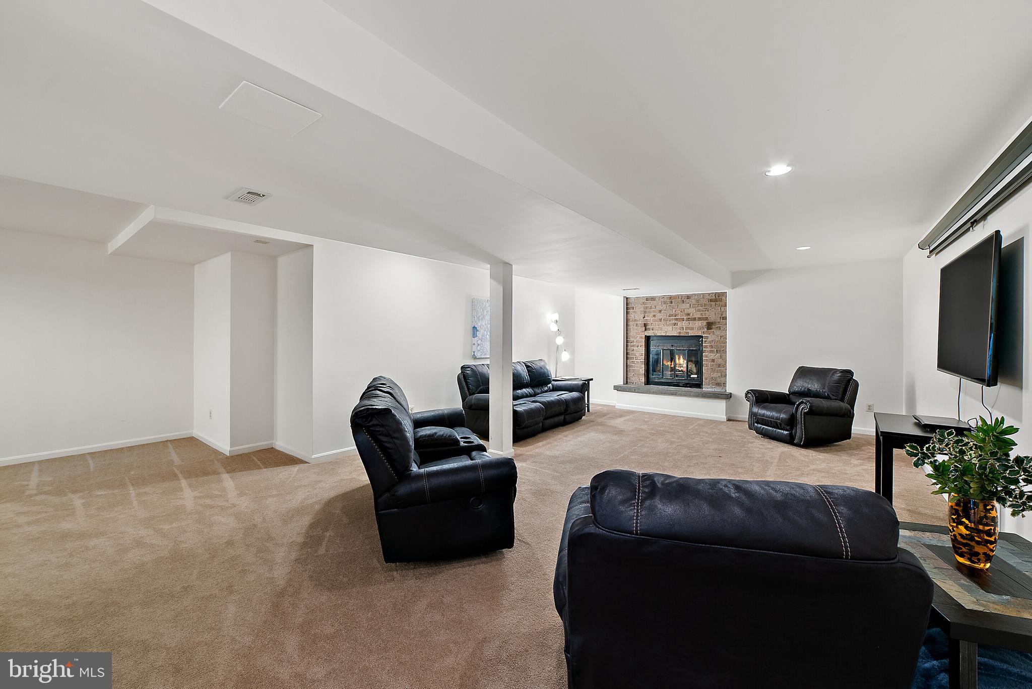 8286 Stable Gate Road Warrenton, VA 20186 - Photo 33 of 52 basement family room