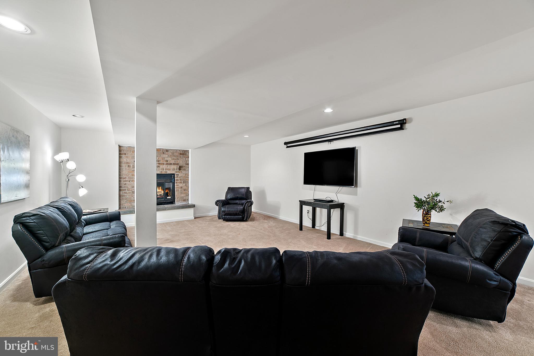 8286 Stable Gate Road Warrenton, VA 20186 - Photo 34 of 52 basement family room