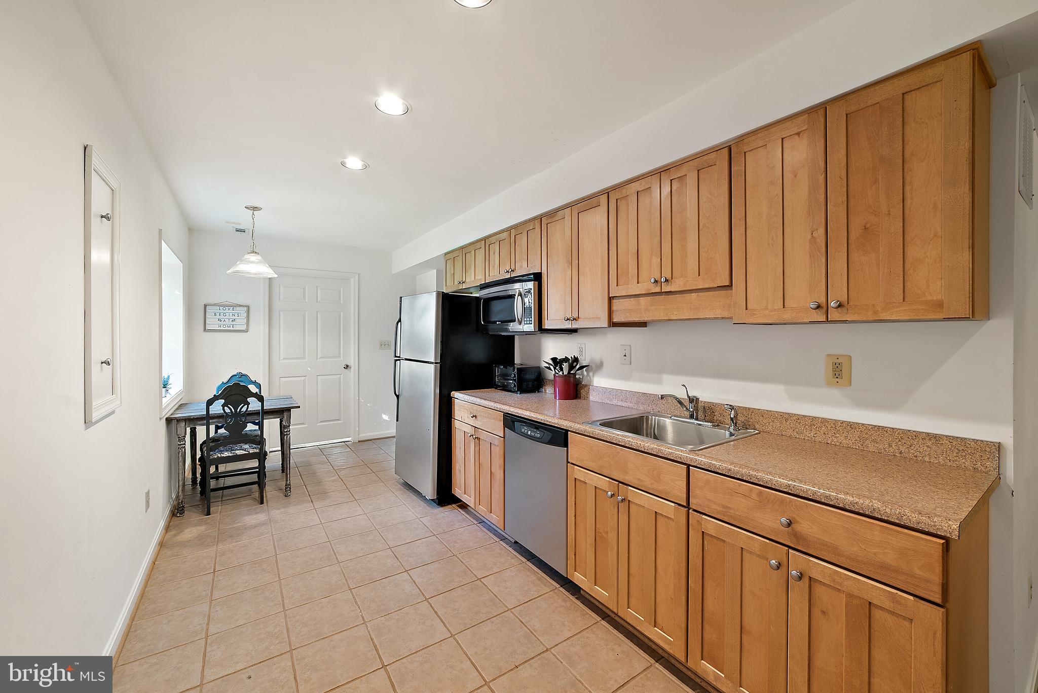 8286 Stable Gate Road Warrenton, VA 20186 - Photo 36 of 52 kitchen in basement