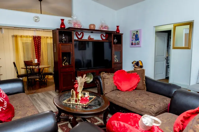 $330,000 | 464 Emerald Cove Loop, Lakeland, FL 33813