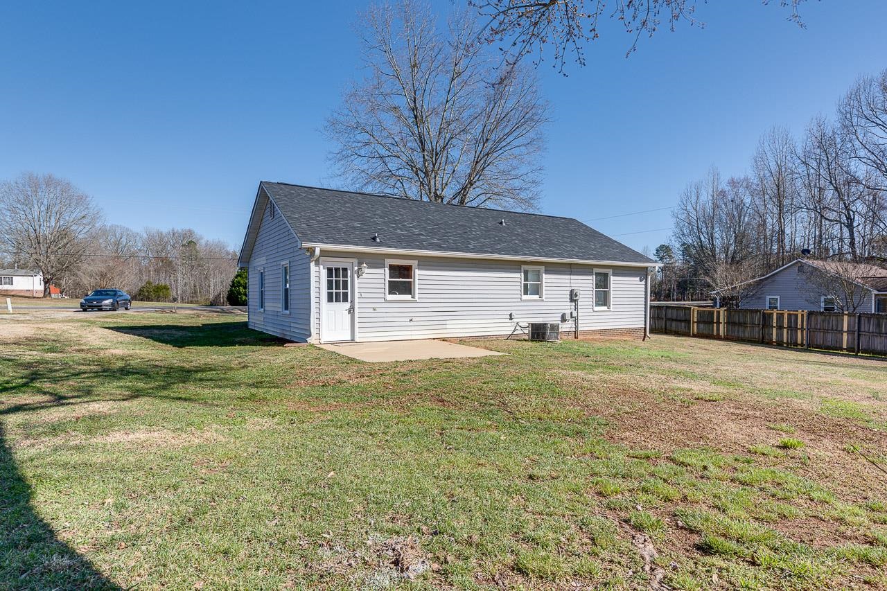982 Rocky Ridge Road Enoree, SC 29335 - Photo 24 of 27
