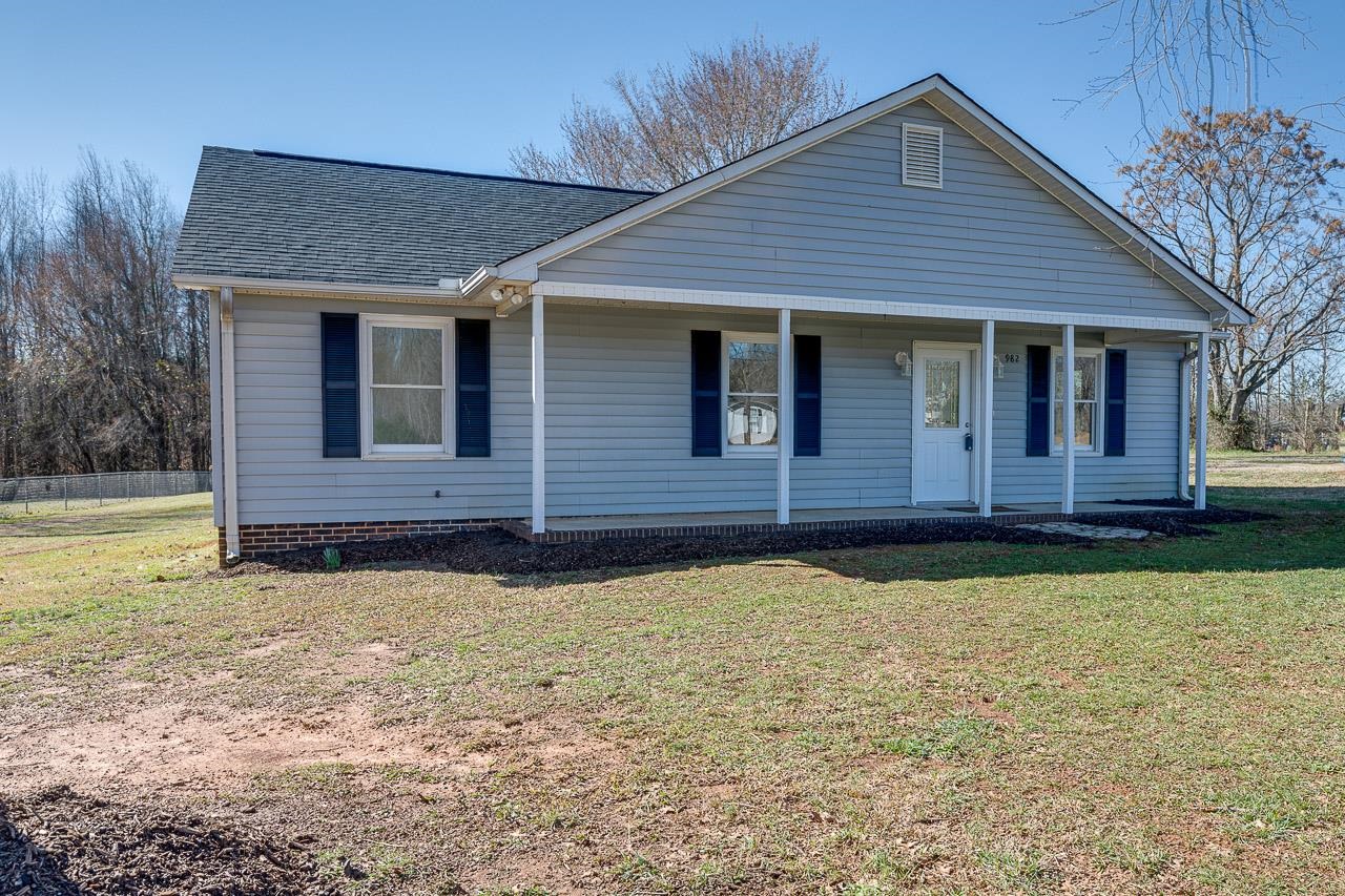 982 Rocky Ridge Road Enoree, SC 29335 - Photo 3 of 27