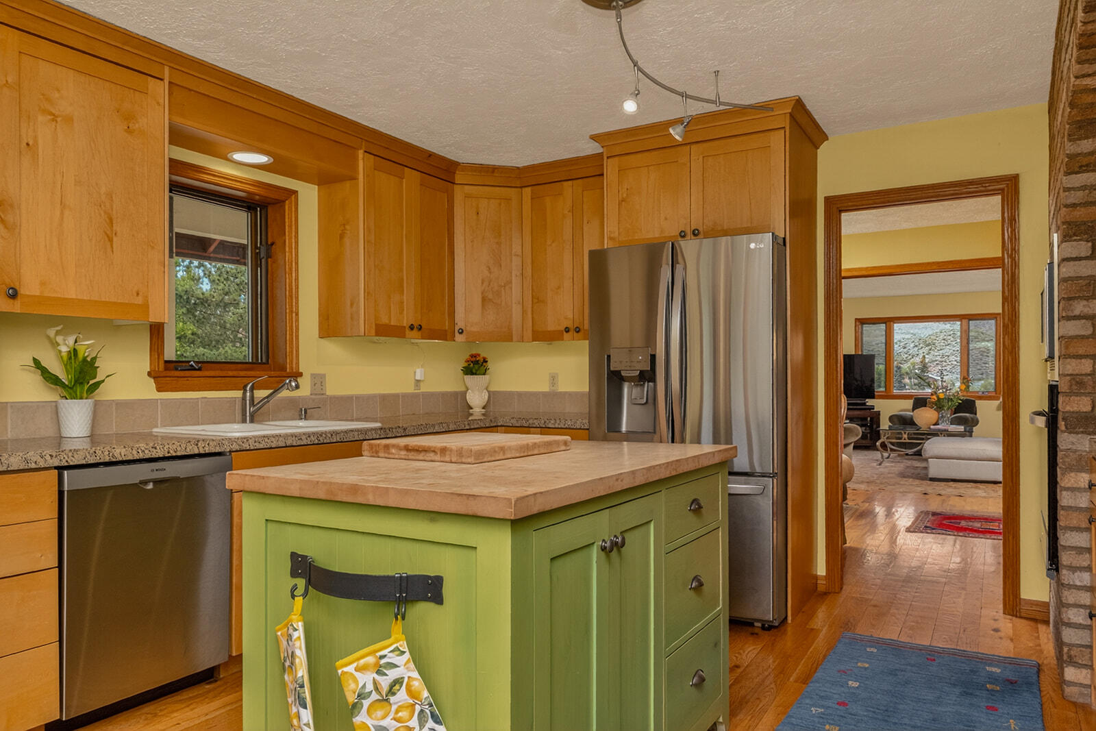 293 Indian Creek Road Hailey, ID 83333 - Photo 14 of 44 Kitchen 0227