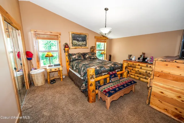 $820,000 | 209 West Missouri Street, Coolin, ID 83821