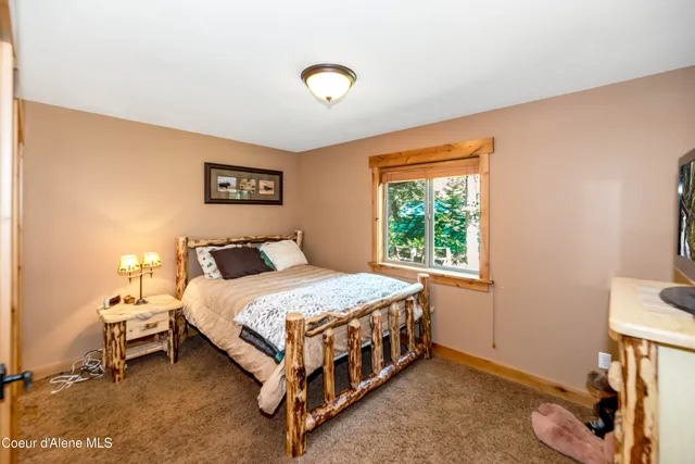 $820,000 | 209 West Missouri Street, Coolin, ID 83821