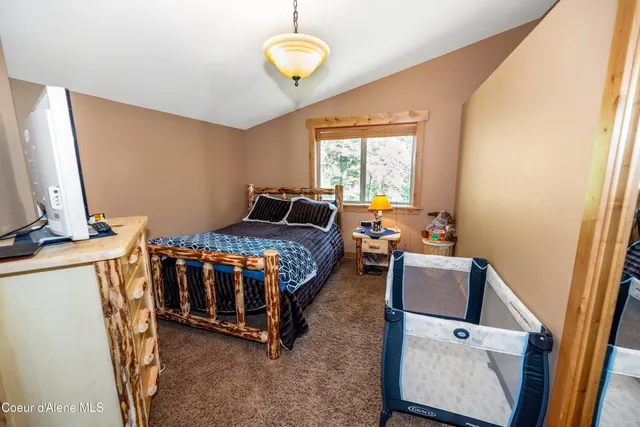 $820,000 | 209 West Missouri Street, Coolin, ID 83821