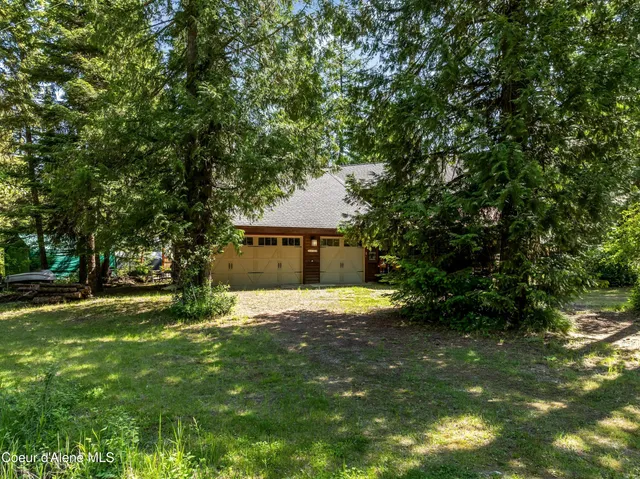 $820,000 | 209 West Missouri Street, Coolin, ID 83821