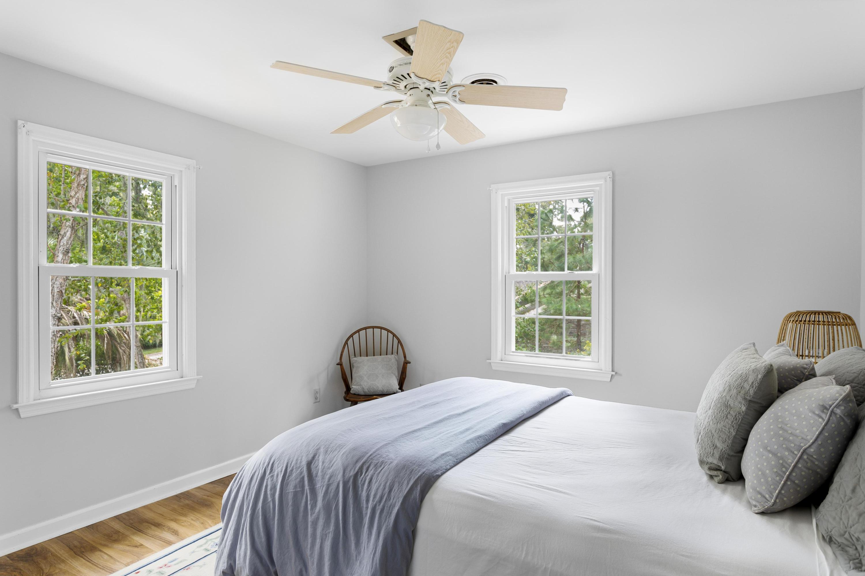 805 Farm Quarter Road Mount Pleasant, SC 29464 - Photo 15 of 23 16. Guest Room