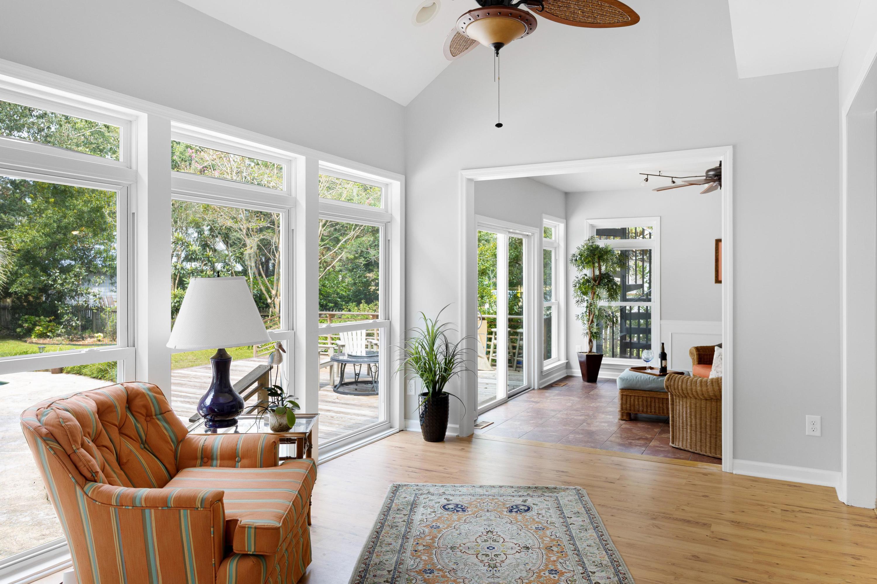 805 Farm Quarter Road Mount Pleasant, SC 29464 - Photo 5 of 23 6. Living Room