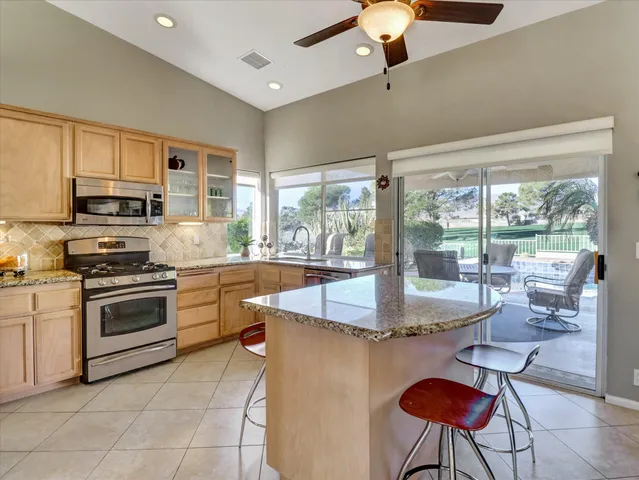 $545,000 | 8567 Clubhouse Boulevard, Desert Hot Springs, CA 92240