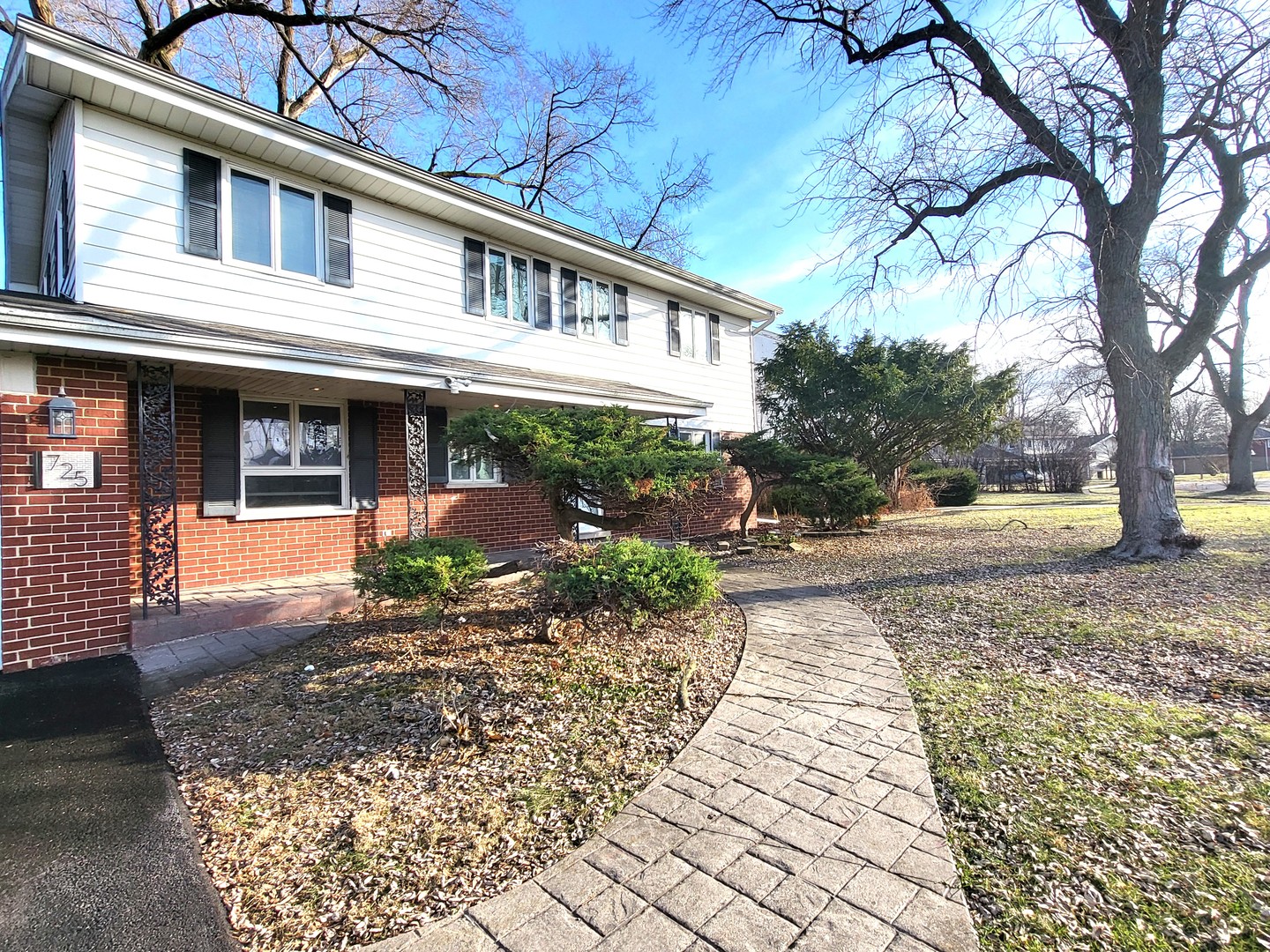 725 Braemar Road Flossmoor, IL 60422 - Photo 1 of 35
