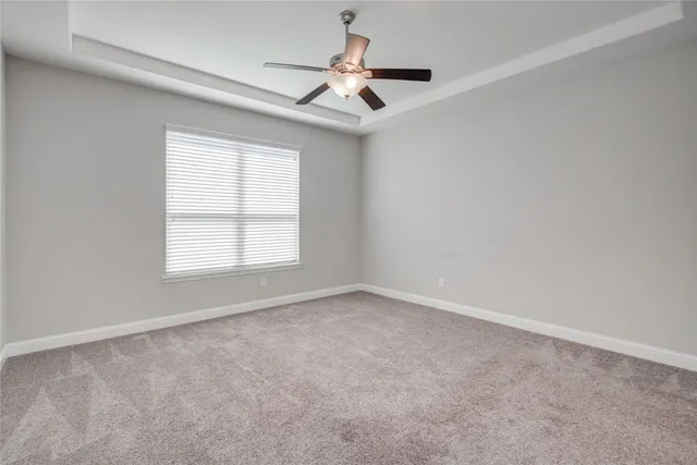 $2,900 | 12816 Oak Falls Drive, Pearland, TX 77584