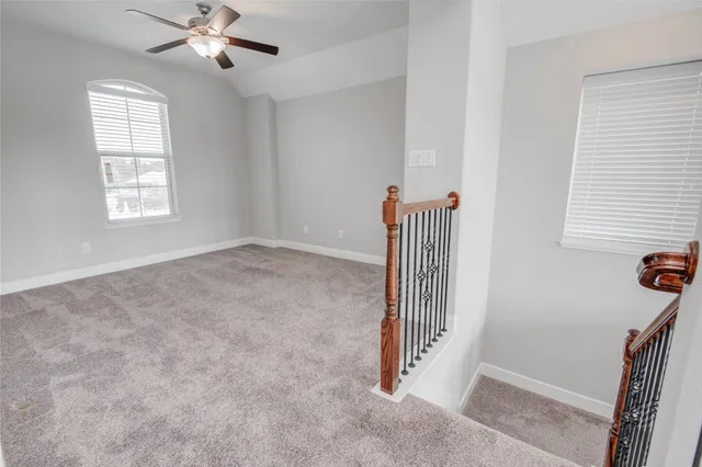 $2,900 | 12816 Oak Falls Drive, Pearland, TX 77584