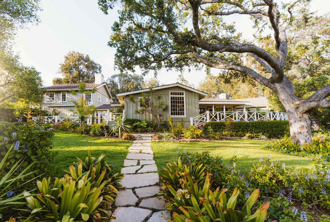 1077 Summit Road Santa Barbara, CA 93108 - Photo 5 of 49 a front view of a house with a yard