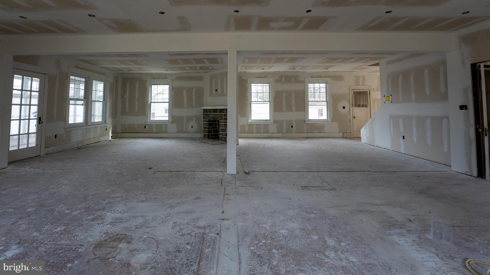 863 Edge Hill Road Glenside, PA 19038 - Photo 9 of 50