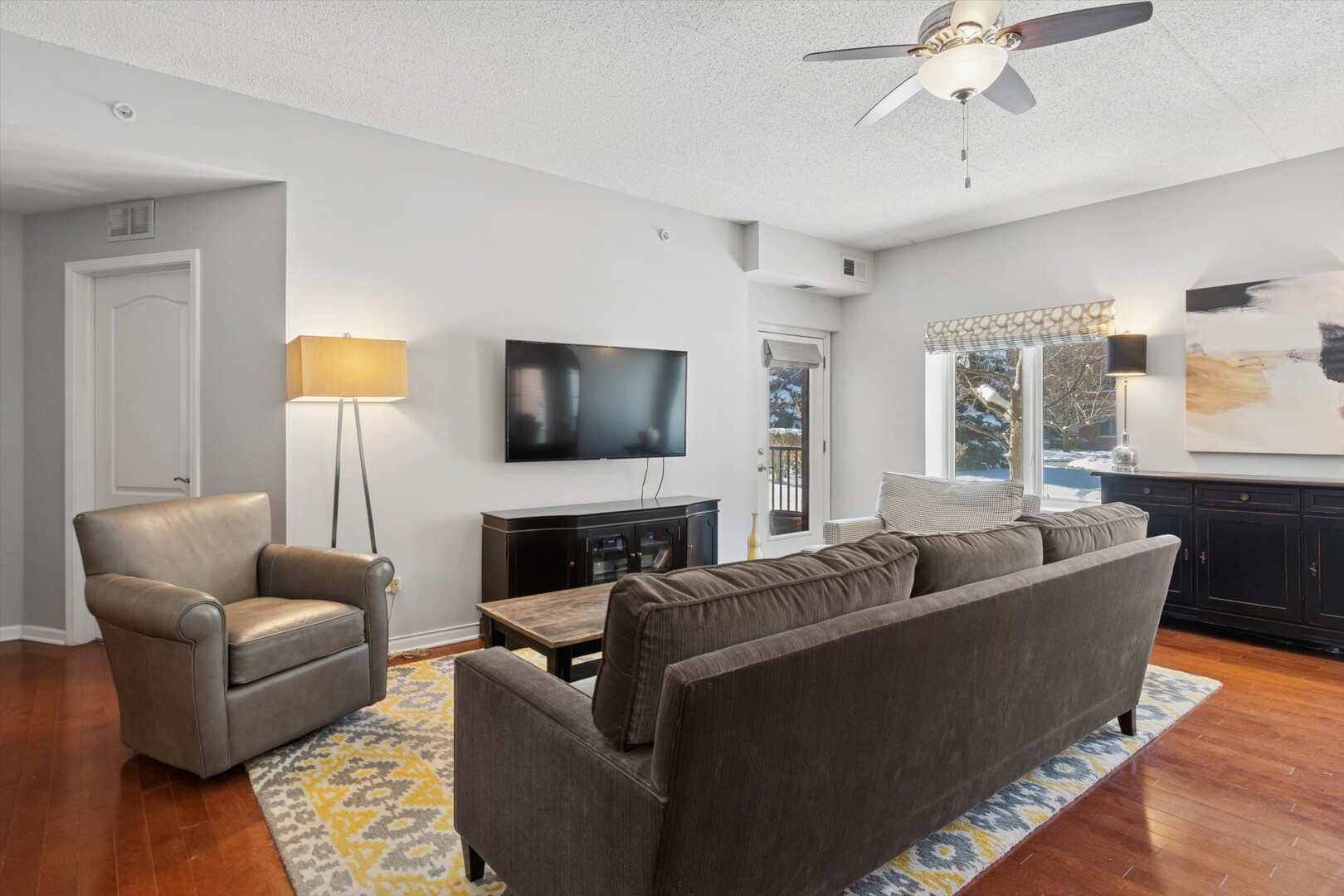 855 East 22nd Street, Unit 104 Lombard, IL 60148 - Photo 2 of 16