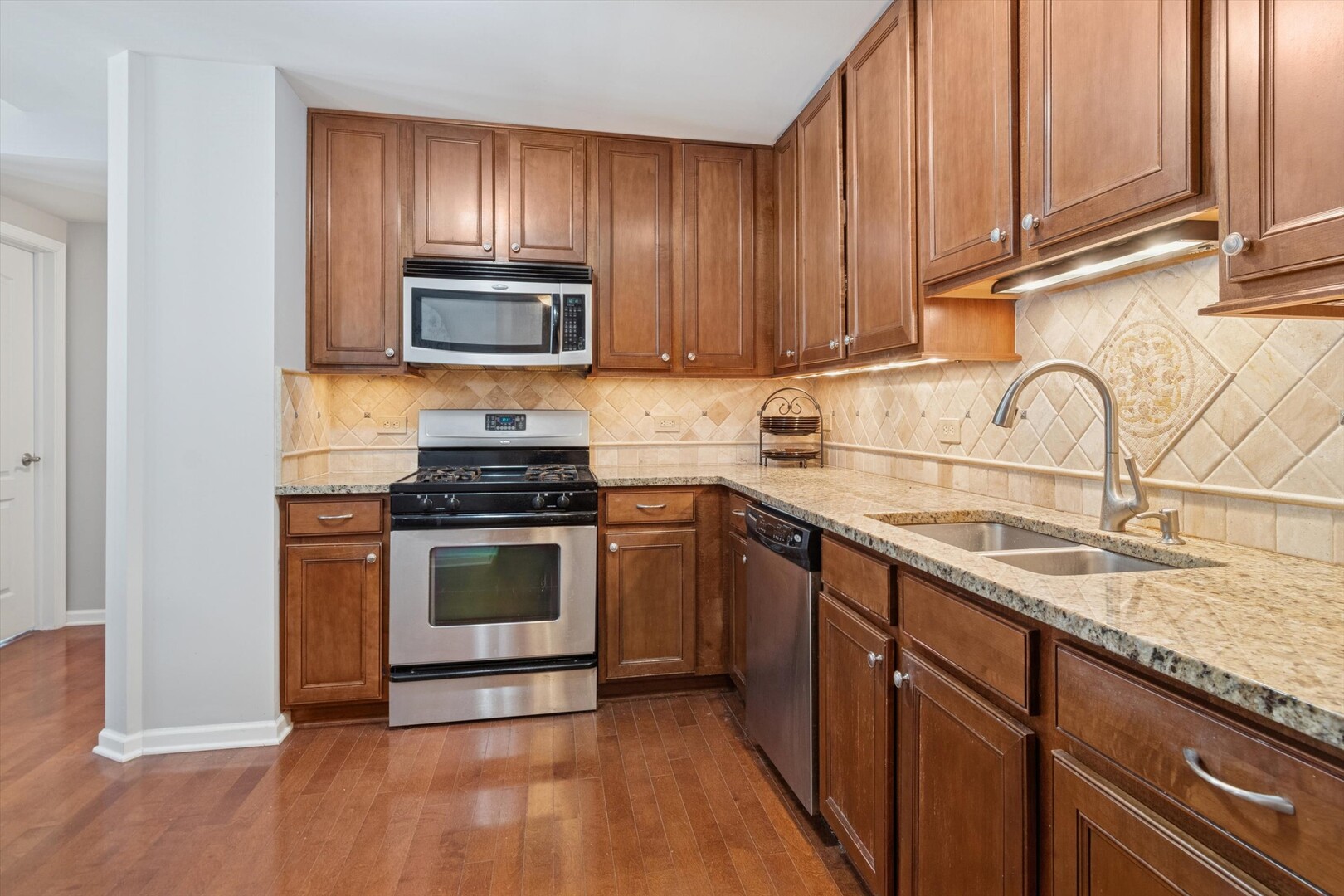 855 East 22nd Street, Unit 104 Lombard, IL 60148 - Photo 6 of 16