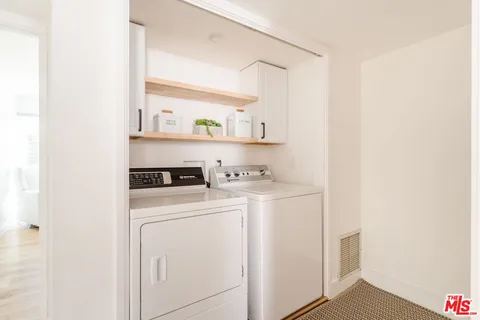 $1,799,000 | 913 Euclid Street, Unit 5, Santa Monica, CA 90403