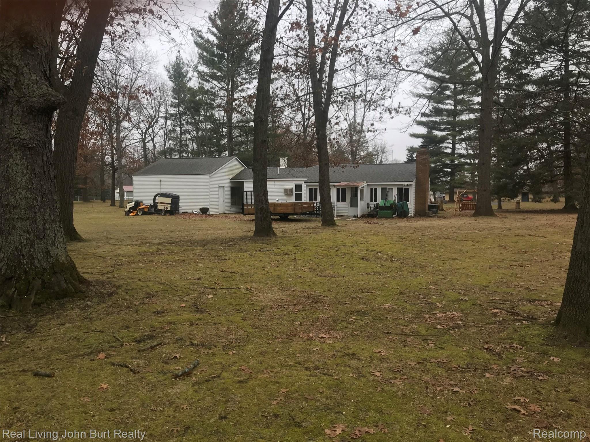 3338 West Drahner Road Oxford, MI 48371 - Photo 6 of 21 drahner-19.jpg