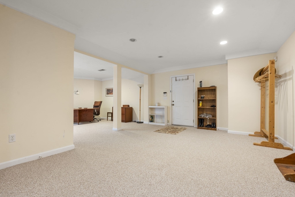 20 Beauregard Circle Marlborough, MA 01752 - Photo 24 of 37