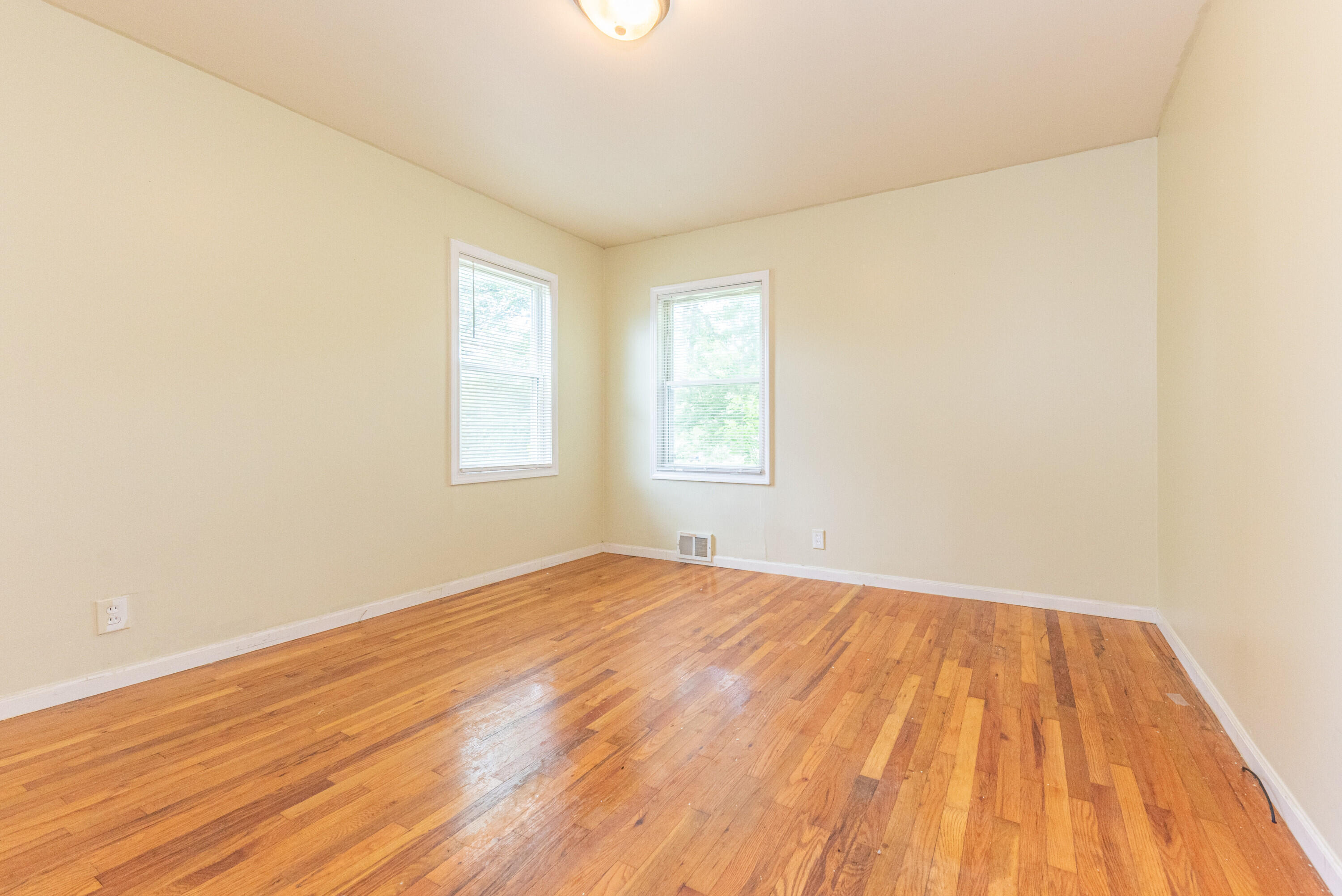 6637 Hitchingham Road Ypsilanti, MI 48197 - Photo 13 of 21 013_5